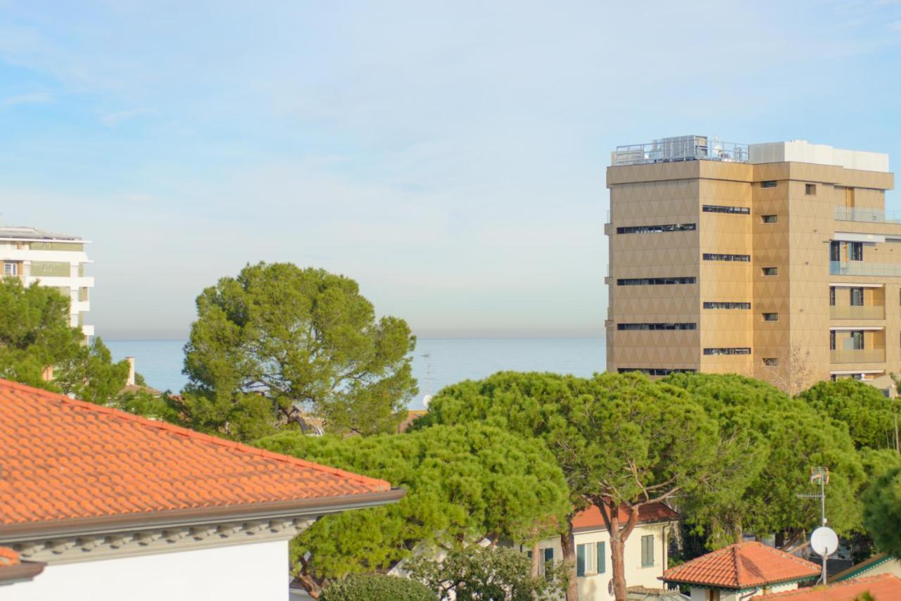 Palace Hotel Domus Mea Riccione Esterno foto