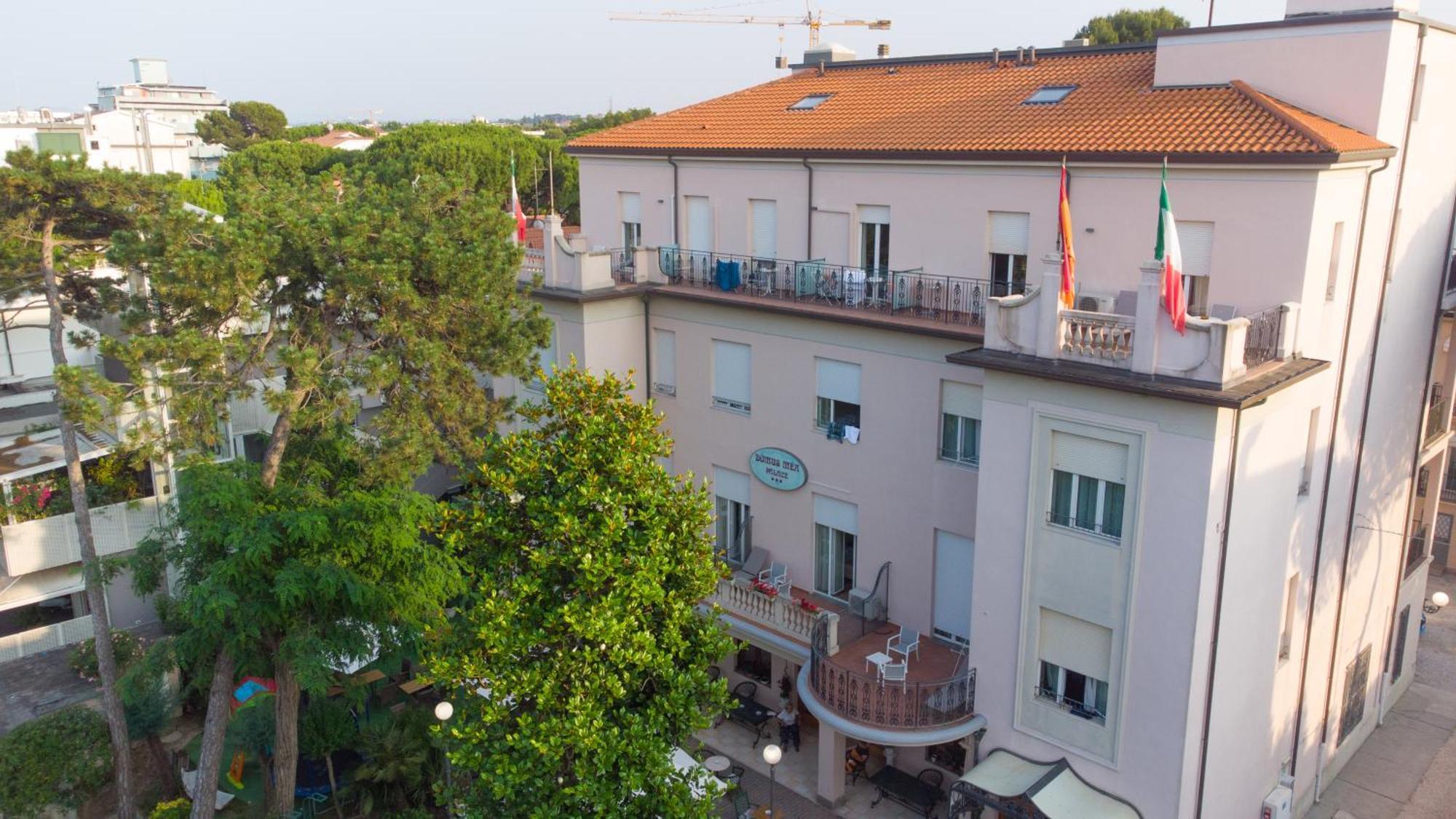 Palace Hotel Domus Mea Riccione Esterno foto